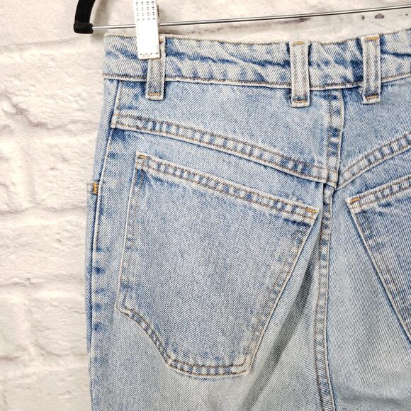 Vintage GAP High Waisted Tapered Leg Mom Jeans Light Wash Cotton Grunge Sz 9/10 - Picture 9 of 14